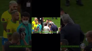 TITE E NEYMAR DISCUTINDO COM MESSI E TÉCNICOS DA ARGENTINA