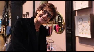 Inès De La Fressange préface le livre de Sophie Gachet  SACS. Signature dans sa boutique Paris VII