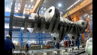 The Biggest Ship Engine In The World and Incredible Crankshaft exchange and assembled on the cruise