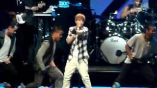 Justin Bieber - Baby - Live @ Z100 Jingle Ball 2010 - NYC - MSG 12/10/10