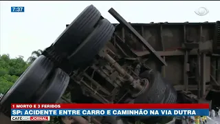 SP: Acidente entre carro e caminhão na Via Dutra