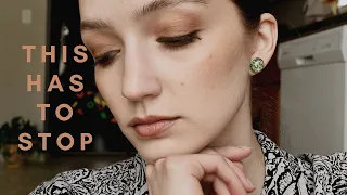 5 REASONS TO STOP BUYING MAKEUP