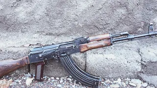 1977 model Kalashnikov Russian