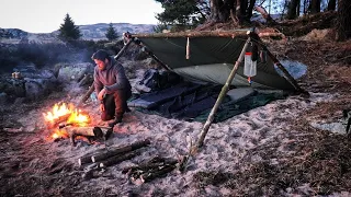 Overnight Bushcraft Camp | Tarp Shelter | Catch and Cook