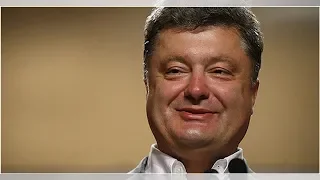 «Ти ж мене підманула»: Порошенко запел во время дебатов 