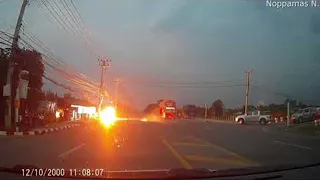 Broken Power Line Gives Motorcyclists a Shock