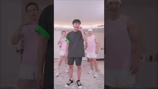 220928 / 三 刘畊宏健身直播 x 小杨哥 【完整版】 Liu GengHong Live Exercise Workout feat Xiao Yang Ge 本草纲目 毽子操