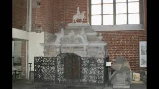 A Visit to the Interior of "Saint Peter's Church".wmv