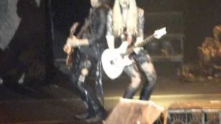 Orianthi from Alice Cooper Reading Pa Masters of Madness Tour