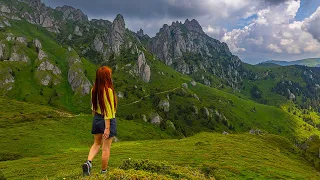 Cel mai Spectaculos Traseu din Ciucaș? | Drumeție Solo printre Bujori de Munte | Vf. Ciucaș