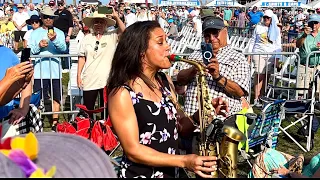 Vanessa Collier INSANE Sax SOLO In The CROWD! TBBF