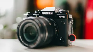 How I Use Fujifilm X-T5 for Street Photography