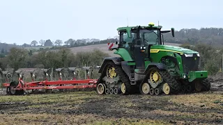 Ploughing with John Deere 8RX 410 & Kverneland 8 Furrow