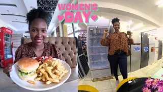 I SURPRISED MY BEAUTIFUL WIFE ON WOMEN'S DAY ,SHOPPING FOR HER/ SO EMOTIONAL