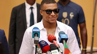 Football : Kylian Mbappe ovationné lors de sa visite au Cameroun