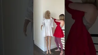 Woman try to be a mannequin #Shorts