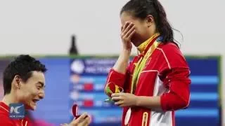 He Zi of China receives marriage proposal from Chinese diver Qin Kai 秦凯向何姿求婚成功
