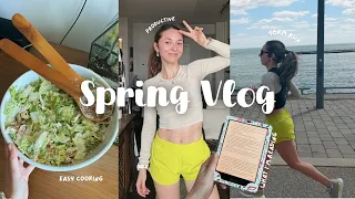 SPRING VLOG 🌼 New book, 16km Run, Easy Cooking, lululemon essentials!