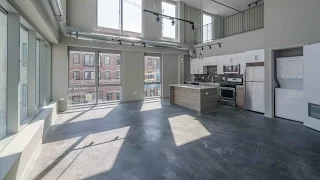 A Wicker Park 2-bedroom loft with a dramatic, soaring living area