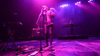 Tegan and Sara Live in Manila: Drove Me Wild