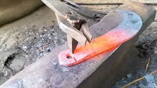 Complete progress of bamboo cutting knife made from rotten iron sheet.