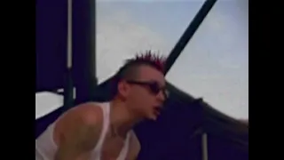 Linkin Park - Runaway live [BOARDING FOR BREAST CANCER 2001]