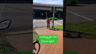 This guy waiting for the Green light#Shorts#shortsvideo#trafficlight#subscribe