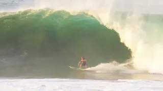 Surf Heaven - @frewbru dropping in over the reef