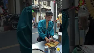 Today, She Got Her Son Help Sell Roti. | Puy Roti Lady