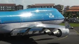 Close Up! KLM / Boeing 747 Takeoff at Princess Juliana, St Maarten (Full HD1080p)
