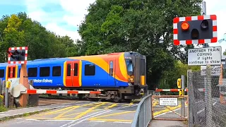 Sheet Level Crossing, Hampshire