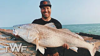 Catching MONSTER 42 Inch Redfish - Fishing The Port Aransas Jetty