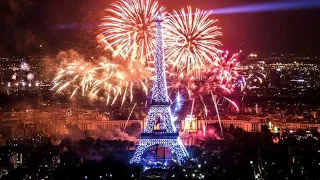 Happy New Year (Eiffel Tower, Paris 2022)