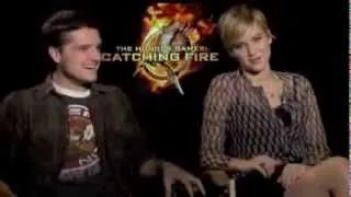 Jennifer Lawrence & Josh Hutcherson- Funny Moments