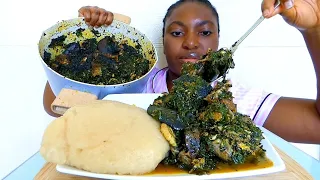 Cook and Eat With Me bitterleaf soup with cassava fufu/Asmr Mukbang