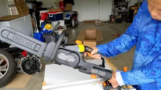 Open box and review of the Worx WG323 20V 10" Cordless Pole Saw