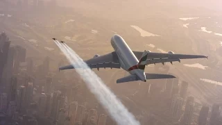 Полет на крыле Боинга над Дубаи - Emirates  #HelloJetman