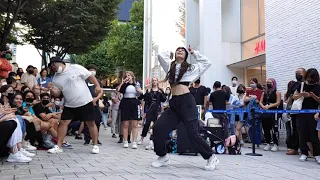 SATURDAY. BLACK MIST: ALINA. DYNAMIC MESMERIZING PERFORMANCE. HONGDAE STREET.