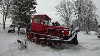 ДТ-75. Расчистка снега. Сломал трактор.