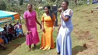 single mum live performance trizzah home coming