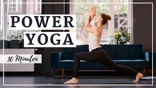 Power Vinyasa Flow | 30 Min POWER YOGA | Mittelstufe & Fortgeschrittene