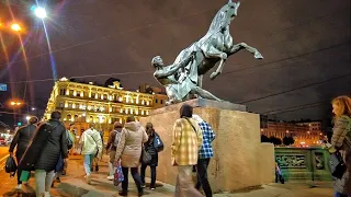 Explore St Petersburg's Extraordinary Nightlife - Walking Tour of Nevsky Avenue