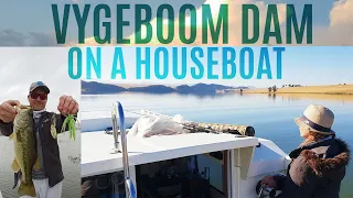 Houseboat fishing on Vygeboom Dam