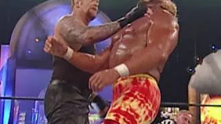 The Undertaker defeats Hulk Hogan to win the Undisputed