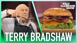 Terry Bradshaw Treats Kelly Clarkson To Best Tailgate Burgers & Bourbon