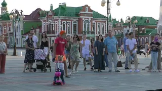 ЙОШКАР-ОЛА. ЗВЕЗДА МАРИЙСКОЙ ЭСТРАДЫ АЛЕКСАНДР РЕЧКИН. ДЕНЬ РОЖДЕНИЯ НА СЦЕНЕ...)