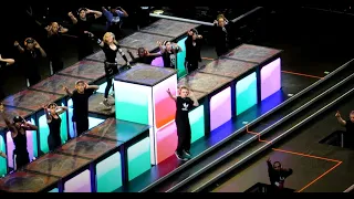 MADONNA 2012.07.08 MDNA Tour Amsterdam - Soundcheck (Madonna let's Fans sing) HD