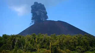 United States Volcano Mystery; Eruption Swarm 1,000 Years Ago