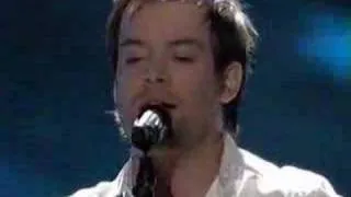 David Cook sings Little Sparrow