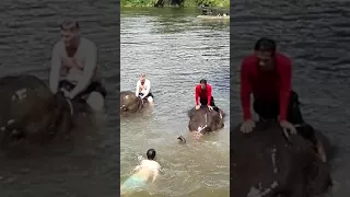 Купание со словами в Тайланде